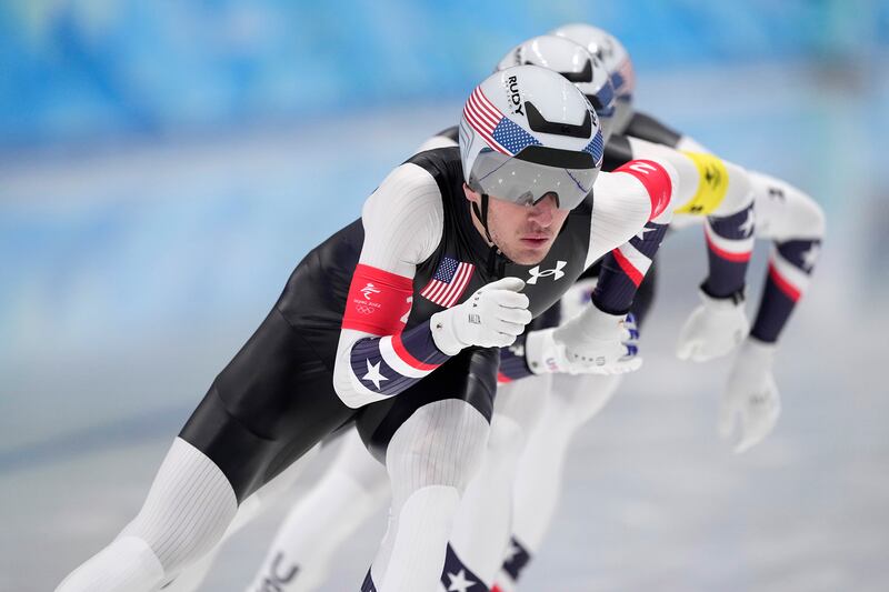 Team United States skates close together.