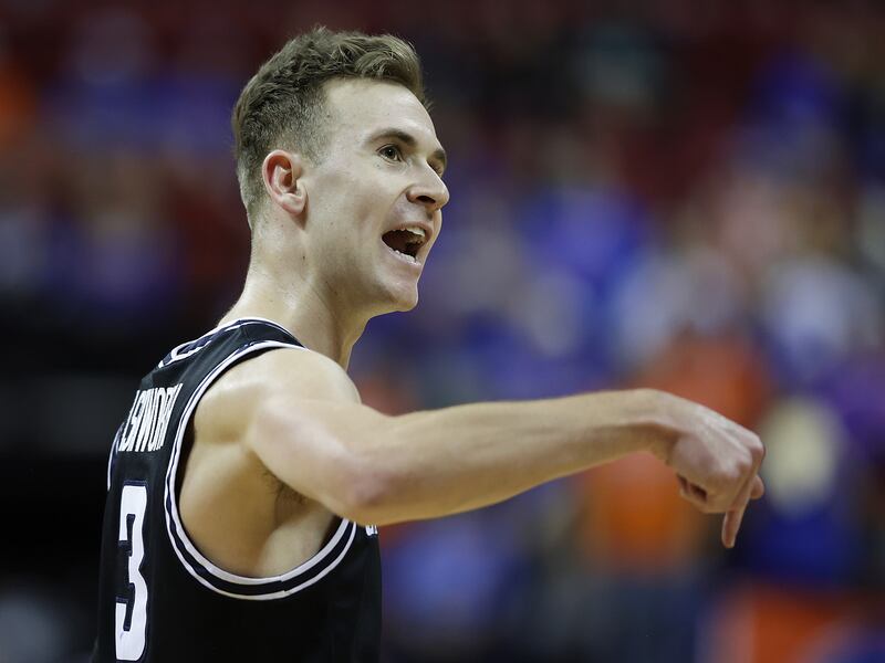 Utah State guard Steven Ashworth announced Thursday he’s entering the NCAA transfer portal after a breakout season for the Aggies.