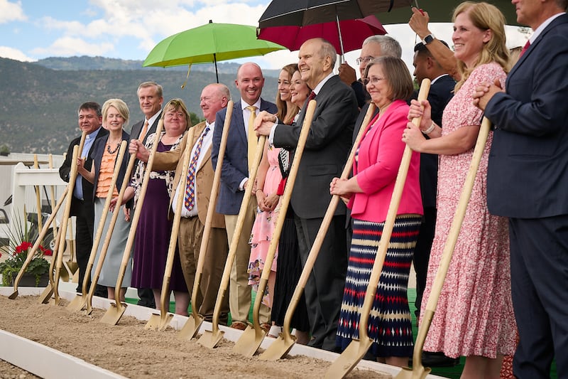 President Russell M. Nelson and other Church leaders and dignitaries turn the soil at the groundbreaking of the Ephraim Utah Temple in Ephraim, Utah, on Saturday, Aug. 27, 2022.