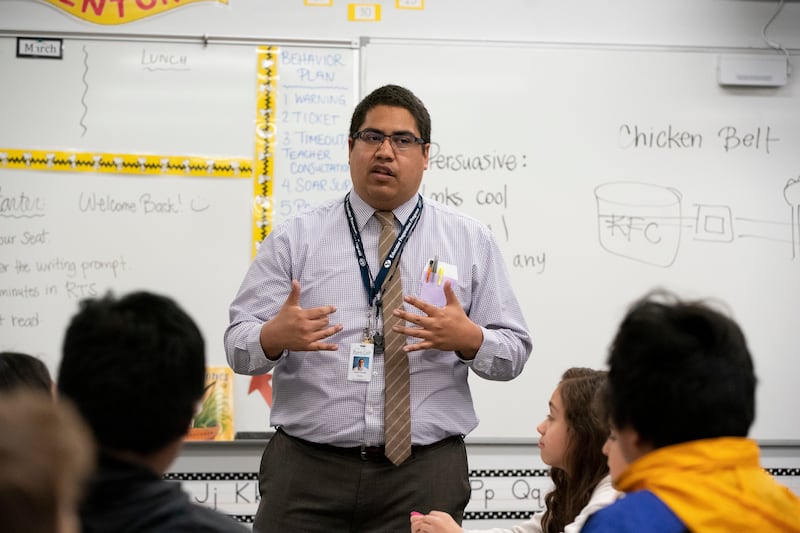 Alema Tauiliili teaching a class at Sunset Elementary in Provo. Brigham Young University research says praise is far more powerful than correction for getting students on task and raising grades across grade school and middle school, with the biggest impact on the older kids. To curb disruptions, praise more than you correct. That’s good advice for parents, too, according to the study’s lead author.