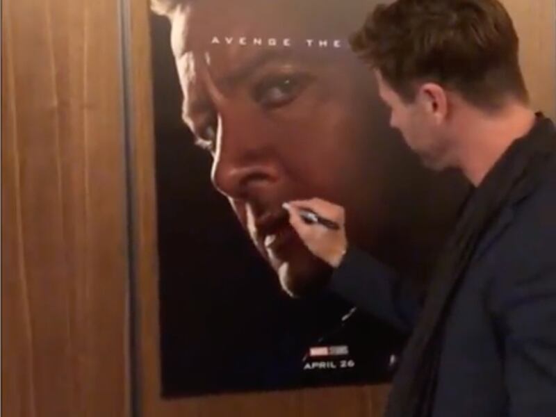 Following the kickoff event for the “Avengers: Endgame” press tour, Chris Hemsworth posted a video on Instagram showing him defacing posters of his fellow cast members.