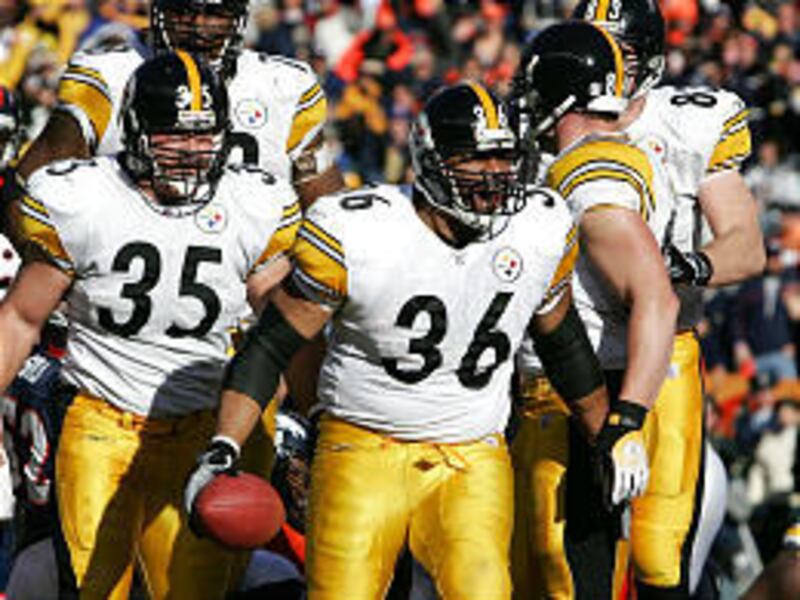 Pittsburgh running back Jerome Bettis celebrates after a 3-yard touchdown run in Sunday's AFC Championship Game victory over Denver.