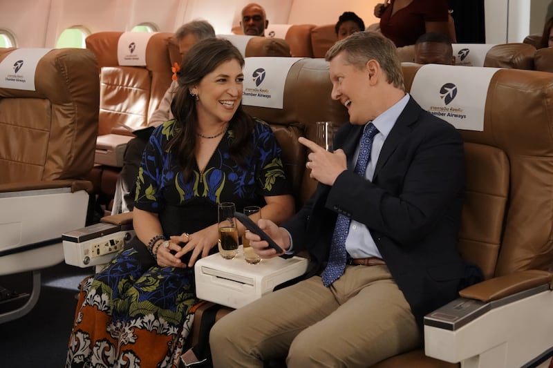 Ken Jennings appears with Mayim Bialik in the Season 3 premiere episode of “Call Me Kat.”