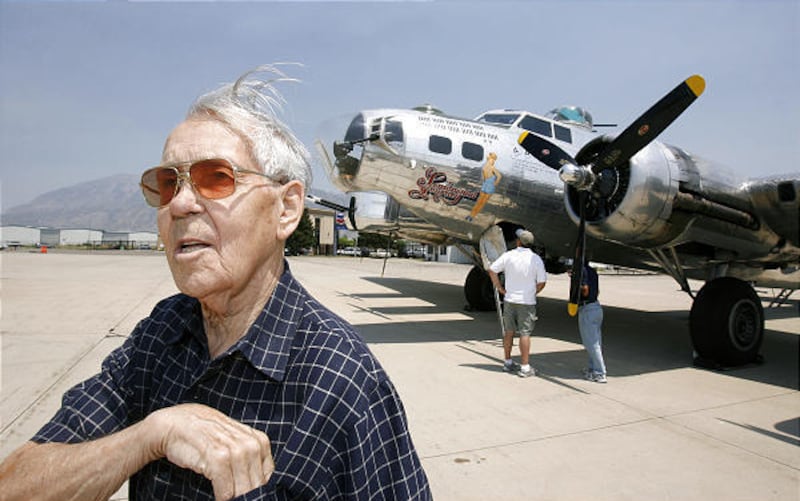Karl Schnibbe visits the B-17 bomber in 2007. Schnibbe, who was held captive in a Nazi labor camp during World War II, died Sunday.