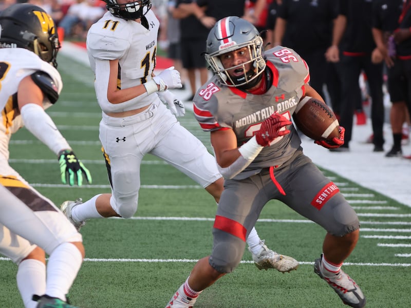 Mountain Ridge and Wasatch play in Herriman on Thursday, Aug. 25, 2022.