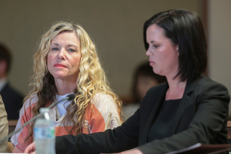 Lori Vallow Daybell glances at the camera during her hearing in 2020 in Rexburg, Idaho.