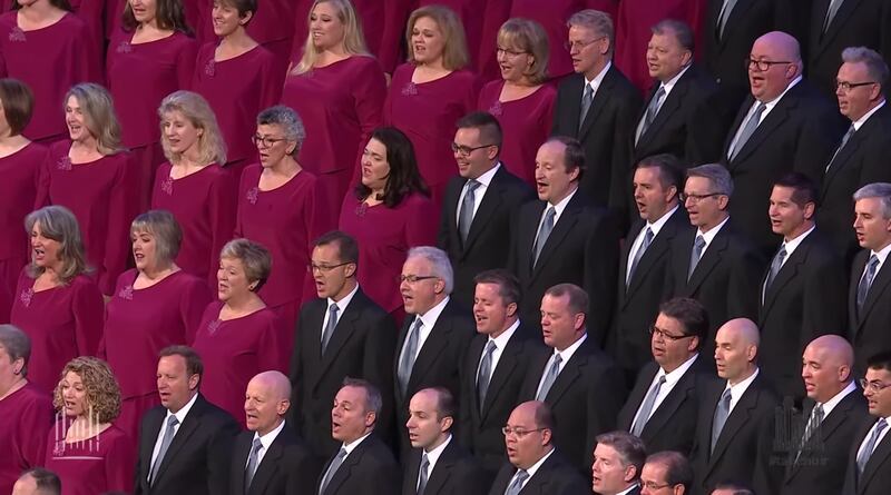 The Tabernacle Choir at Temple Square performs its first live broadcast of “Music and the Spoken Word” since the pandemic began.