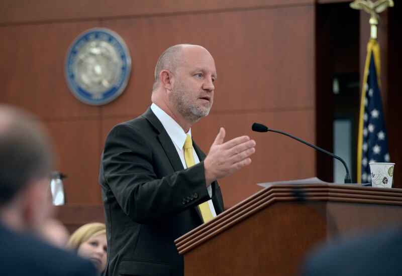 Defense lawyer Michael Bouwhuis gives closing arguments during Douglas Anderson Lovell’s trial in Ogden in 2015.