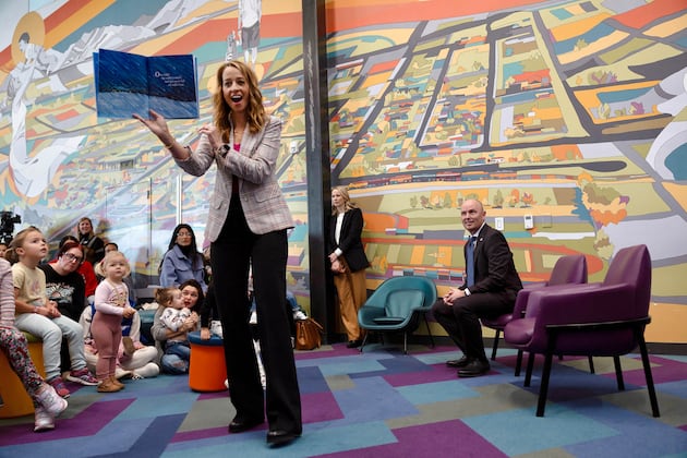 Legislature: Should Utah third graders struggling with reading be held back a year?