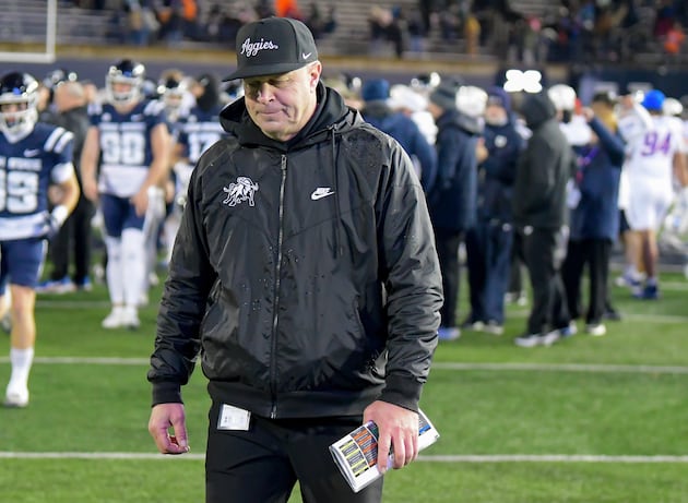 Utah State loses at home for the 1st time this season in comeback win for Boise State