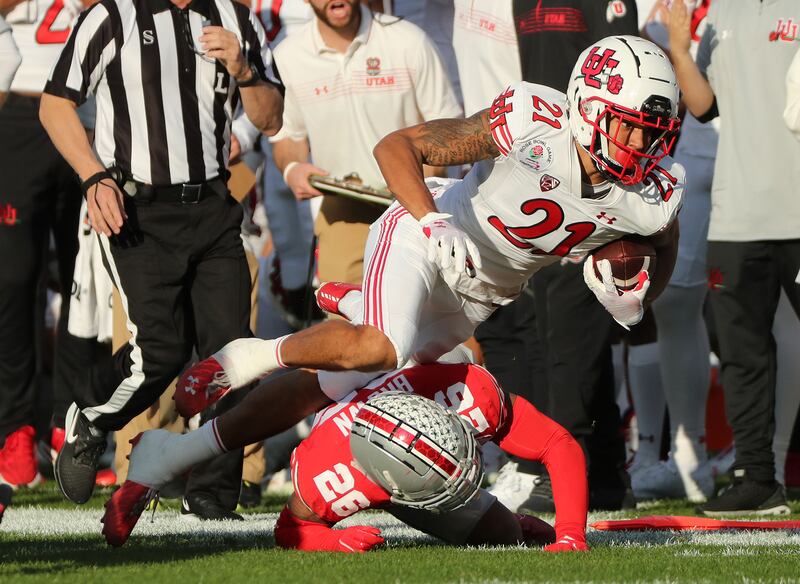 Utah Utes wide receiver Solomon Enis runs after a catch during the Rose Bowl in Pasadena, Calif., on Saturday, Jan. 1, 2022.