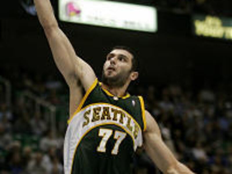 Vladimir Radmanovic was traded from Seattle to the Clippers Tuesday.