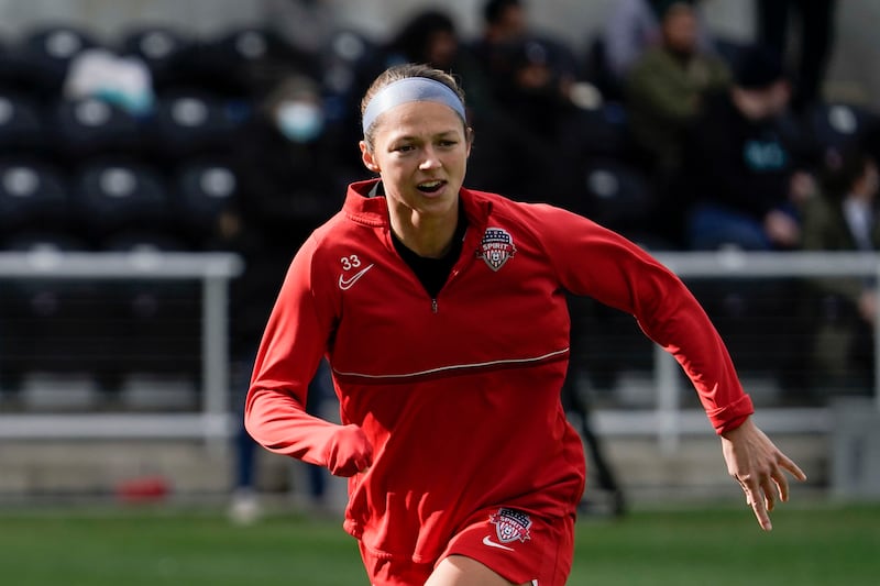 Washington Spirit forward Ashley Hatch (33) warms up prior prior to the NWSL Championship soccer match on Nov. 20, 2021.