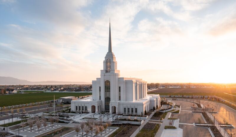 The Syracuse Utah Temple.