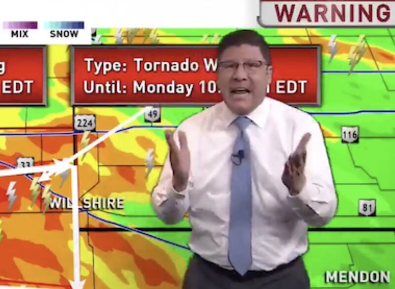 Jaime Simpson was in the middle of his weather coverage when he snapped at fans of "The Bachelorette" complaining that emergency tornado warning coverage had interrupted their show.