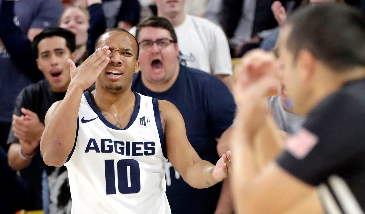 Utah State basketball: First-year coach sprinkling basketball magic ...