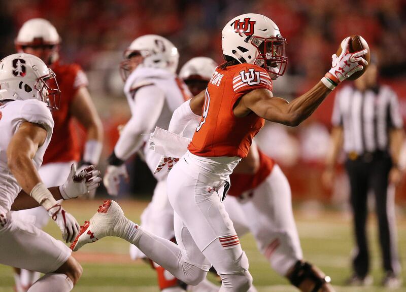 Utah Utes wide receiver Darren Carrington II (9)makes a one handed catch in Salt Lake City on Saturday, Oct. 7, 2017.