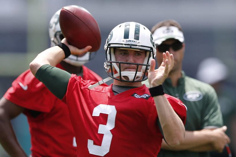 New York Jets quarterback Jake Heaps throws during NFL football mini camp, Wednesday, June 10, 2015, in Florham Park, N.J. (AP Photo/Julio Cortez)