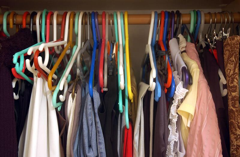 Doug Robinson writes: In terms of dress, Americans have gone from formal to slobbery in the last 50 years — from Ward Cleaver's suits to Homer Simpson's too-small T-shirt.