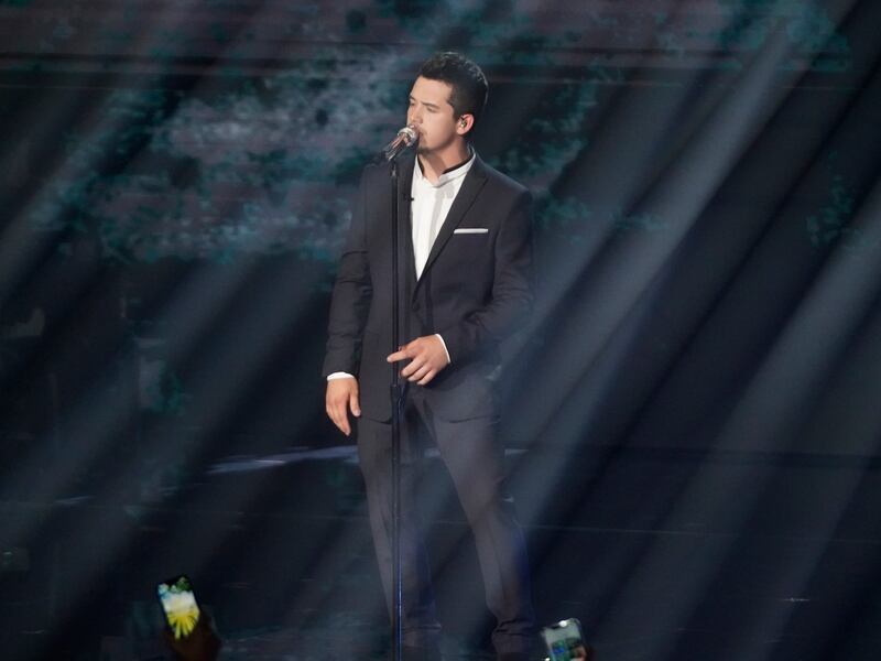 Noah Thompson performs on the “American Idol” Season 20 finale.