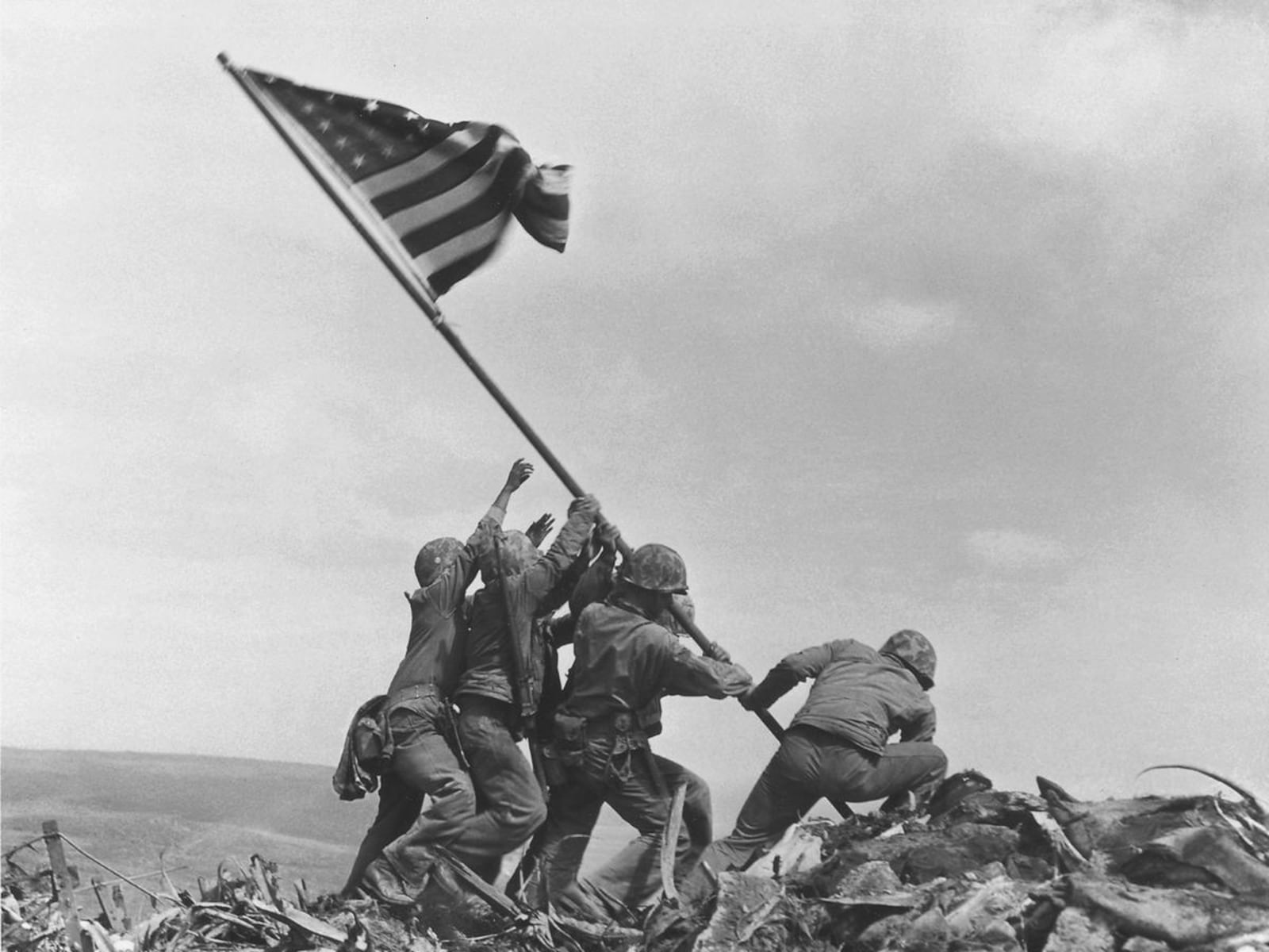 Pulitzer Prize-winning photo 'Flags of Our Fathers' identified the ...
